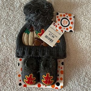 Never worn Hat & Booties Set 0-6M